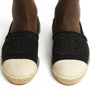 CHANEL CC :Logo Black & Beige Two Tone Espadrilles IT38